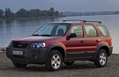 Автостекла Ford Maverick c установкой в Москве